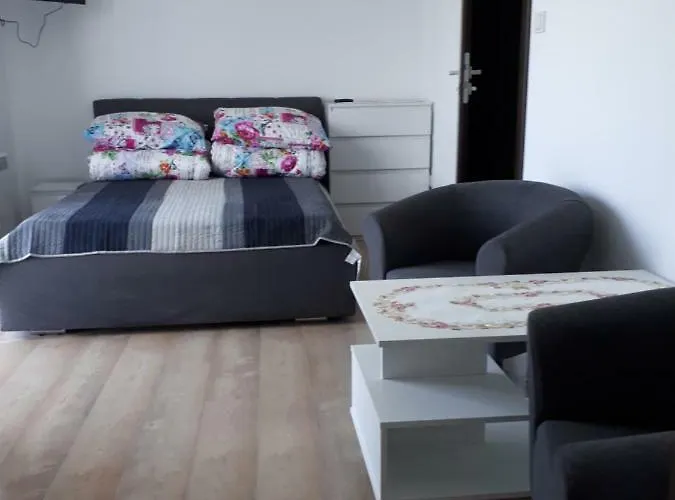 Rum i privatbostad Nad Stawem 2